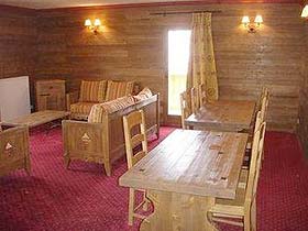 Chalet de L'Ours: Wohnraum