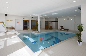 Schwimmbad Les Gentianes