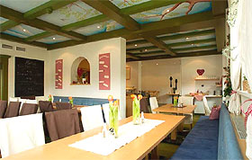 Speiseraum mit Sportclub Westendorf