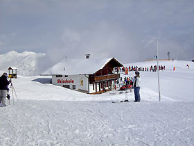 Blick von der Finkenberger Almbahn zum Bergchalet